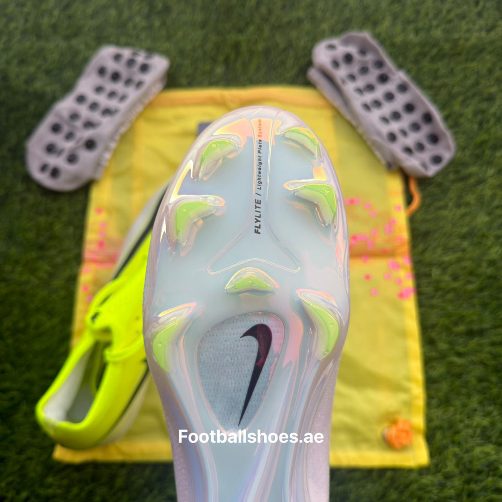 Size 40 to 45 vapor 17 yellow