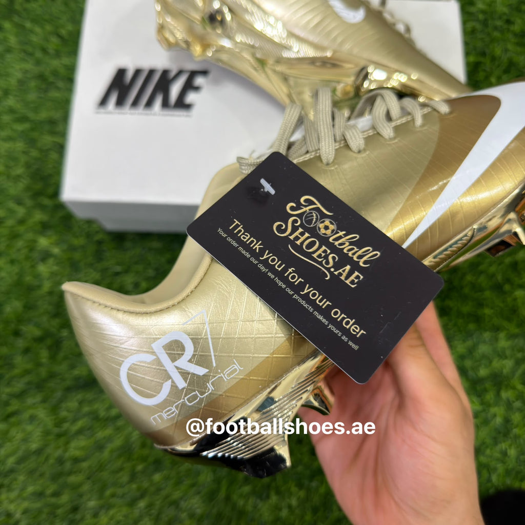 size 40 to 45 Cr7 GOLDEN BOOT