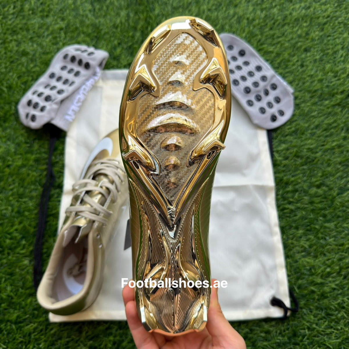 size 40 to 45 Cr7 GOLDEN BOOT