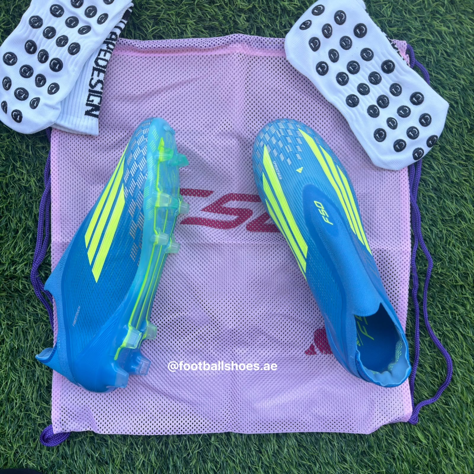 size 41 to 45 F50 ELITE Laceless Firm Ground lamine yamal blue