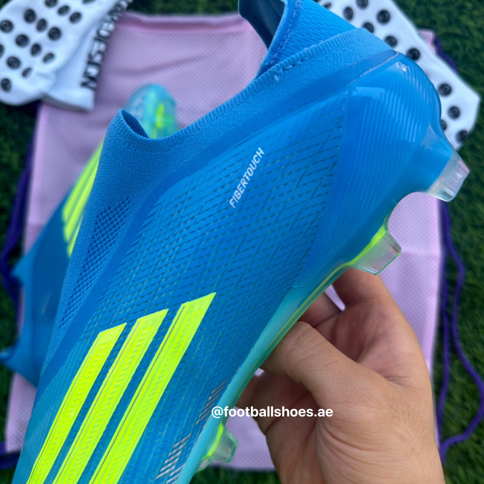 size 41 to 45 F50 ELITE Laceless Firm Ground lamine yamal blue