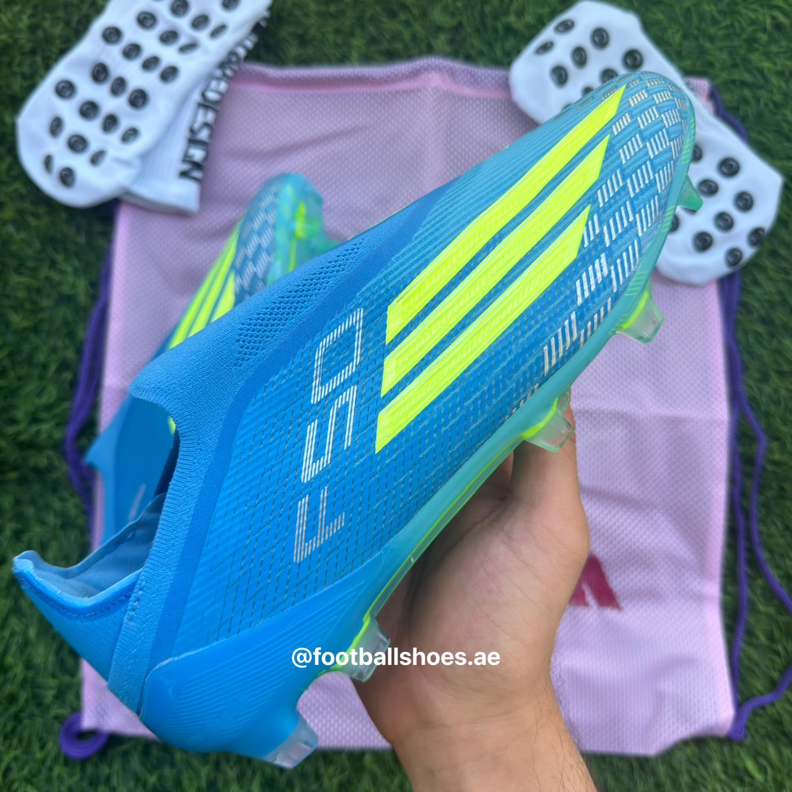 size 41 to 45 F50 ELITE Laceless Firm Ground lamine yamal blue