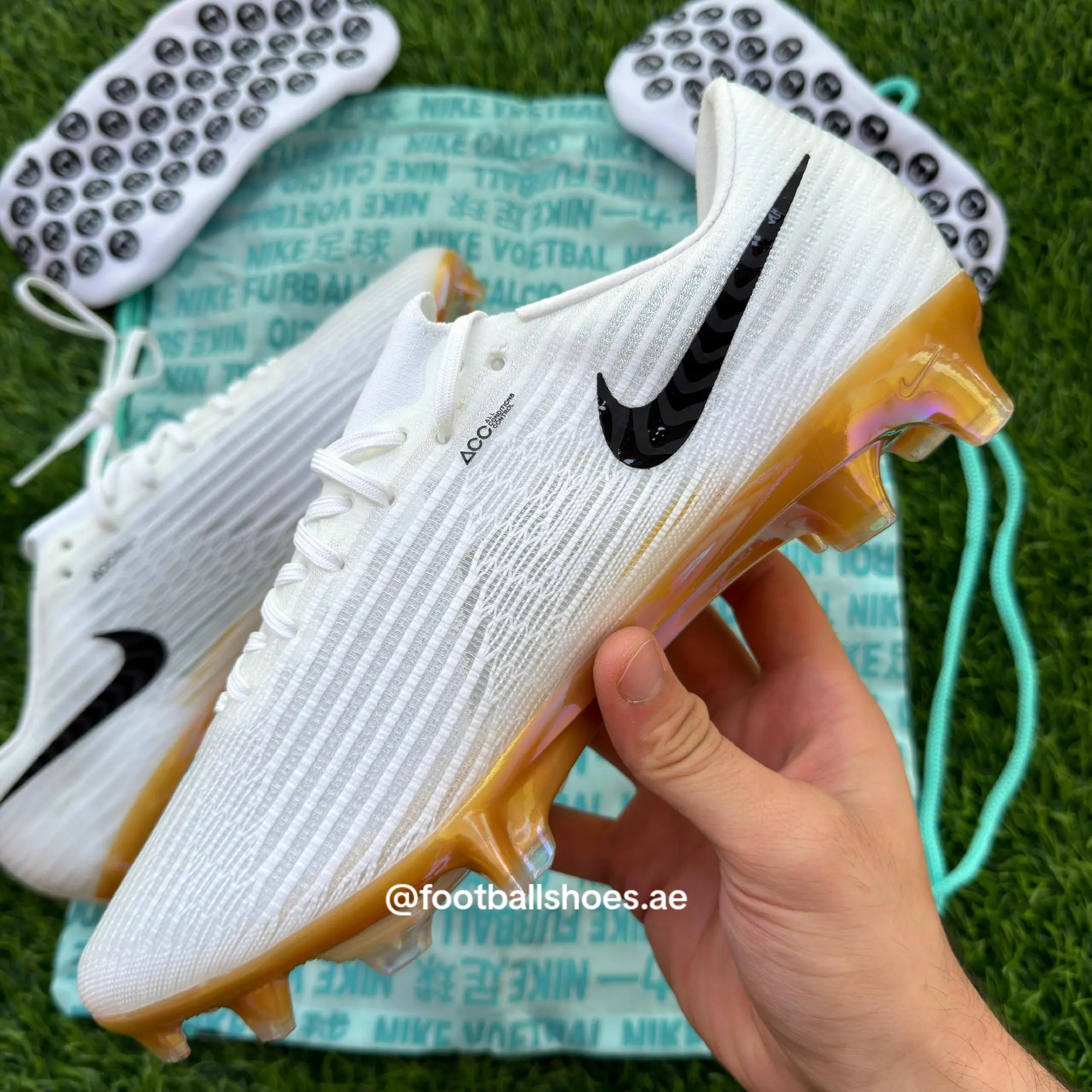 size 42 Mercurial Superfly 11 Air Zoom White