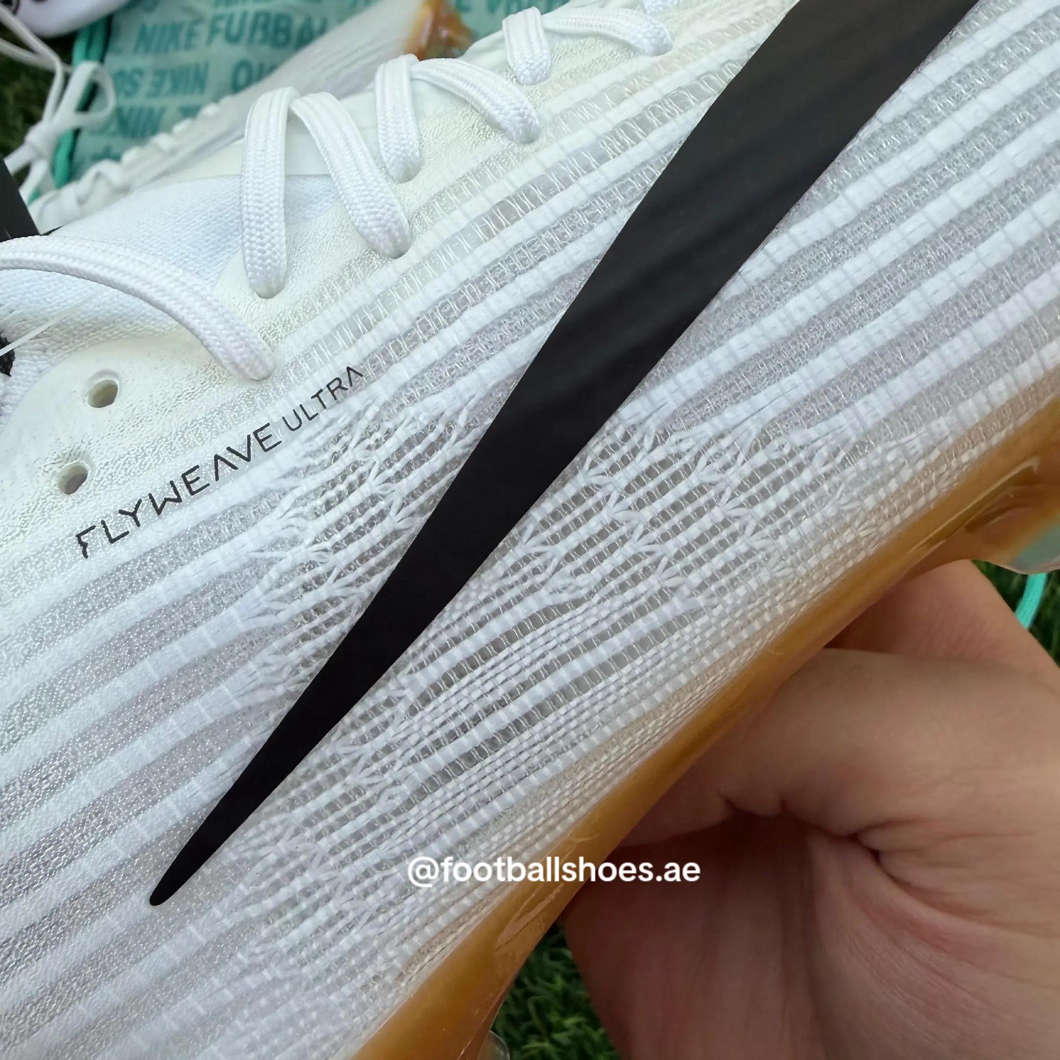 size 42 Mercurial Superfly 11 Air Zoom White