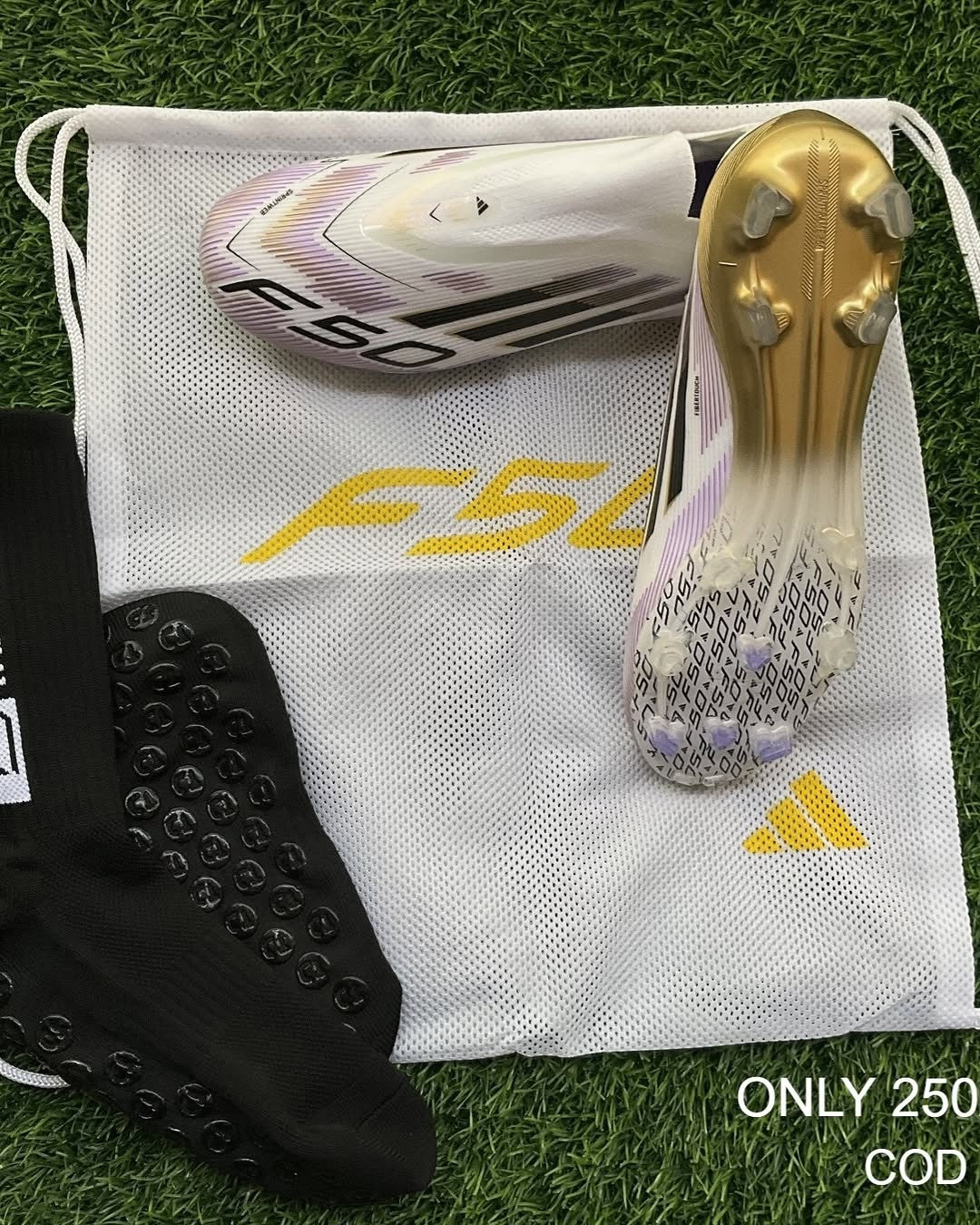 SOLD OUT!! Whatsapp for custom orders  Gold F50 Elite Laceless FG
