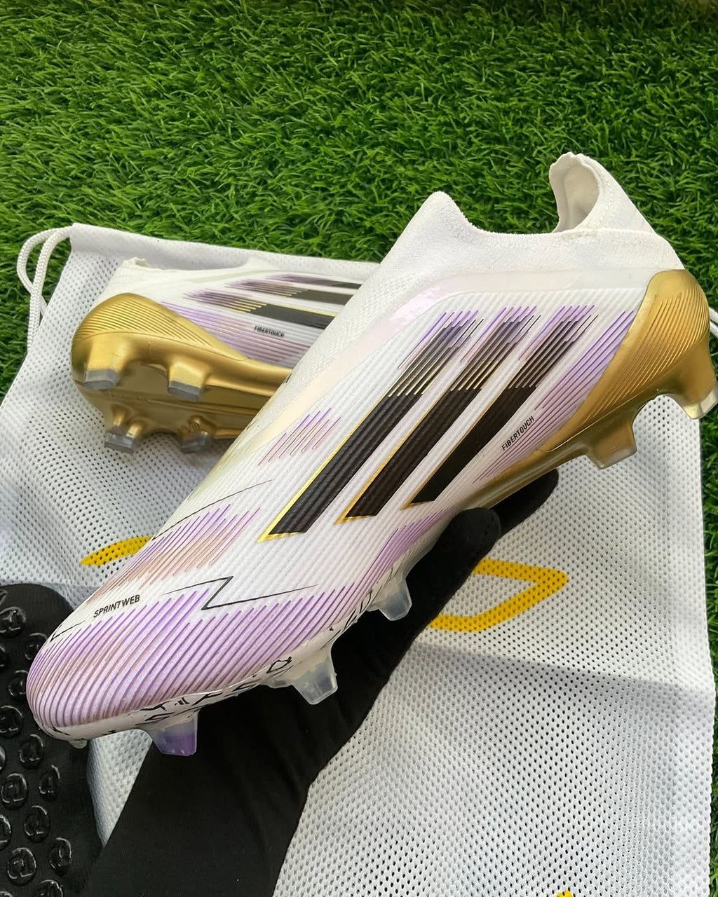 SOLD OUT!! Whatsapp for custom orders  Gold F50 Elite Laceless FG