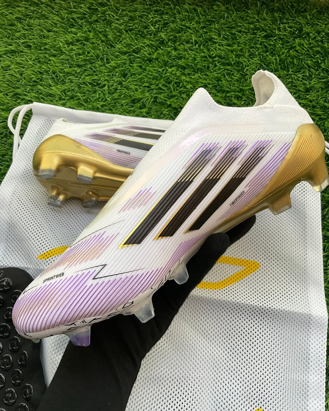 SOLD OUT!! Whatsapp for custom orders  Gold F50 Elite Laceless FG