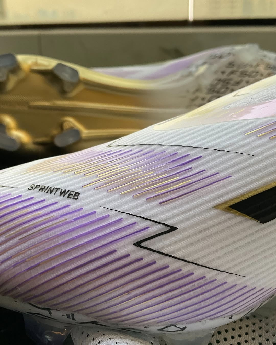 SOLD OUT!! Whatsapp for custom orders  Gold F50 Elite Laceless FG